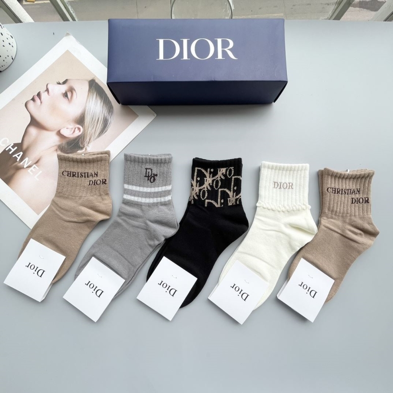 DIOR